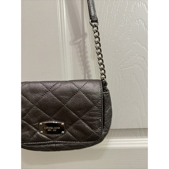 Michael Kors Mini Crossbody Bag Quilted Leather Metallic Silver - Picture 3 of 7